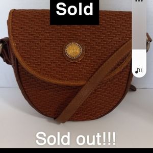 💯%  Authentic vintage PIERRE BALMAIN BAG!